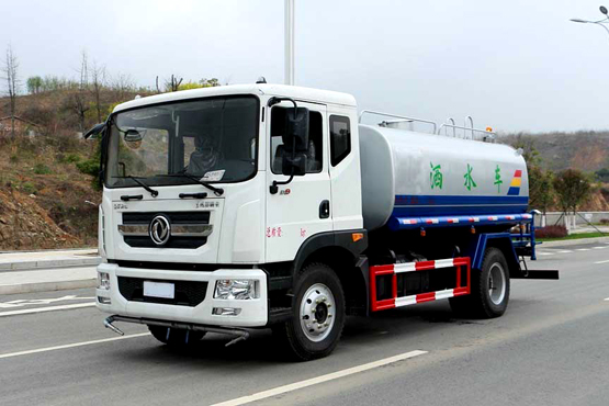 怎樣排除灑水車柴油機(jī)過(guò)早、過(guò)遲的噴油現(xiàn)象？